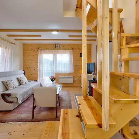 Holiday home Family 4m Zlatibor